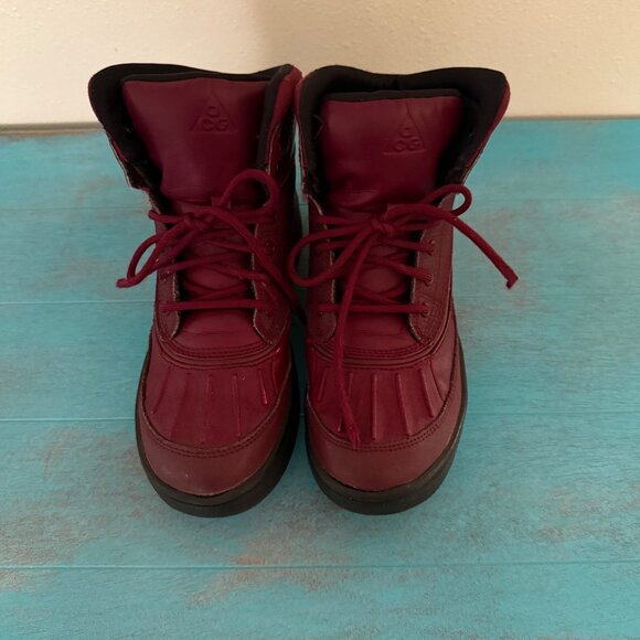 Nike ACG Woodside 2 Maroon Waterproof Duck Boots 52872-602 Youth 4Y - Picture 2 of 9